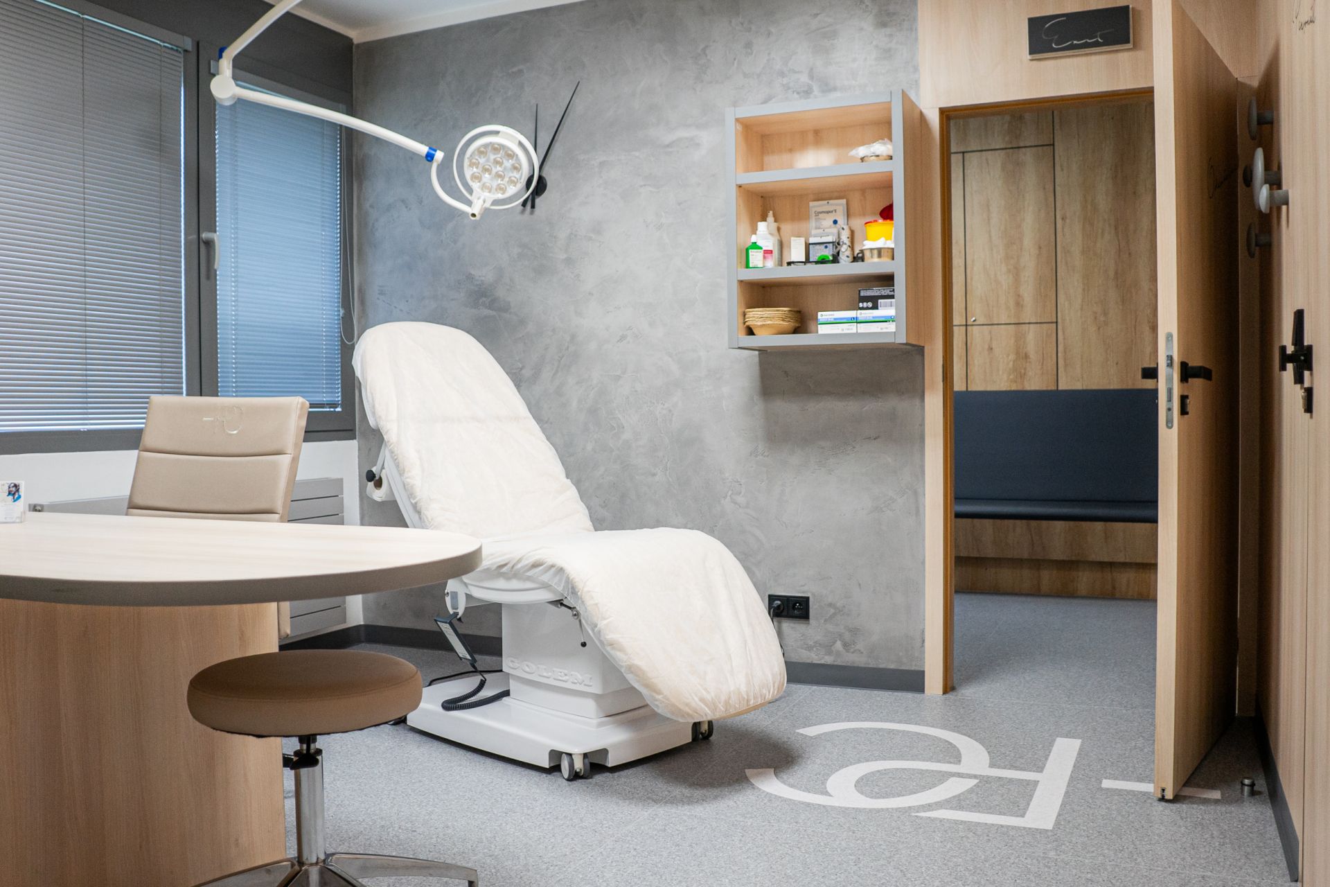 Perfect Clinic Liberec. Od roku 2018 poskytuje liberecká pobočka špičkovou estetickou péči s důraz na individuální přístup pro komfortní a bezpečnou péči v komorní atmosféře.