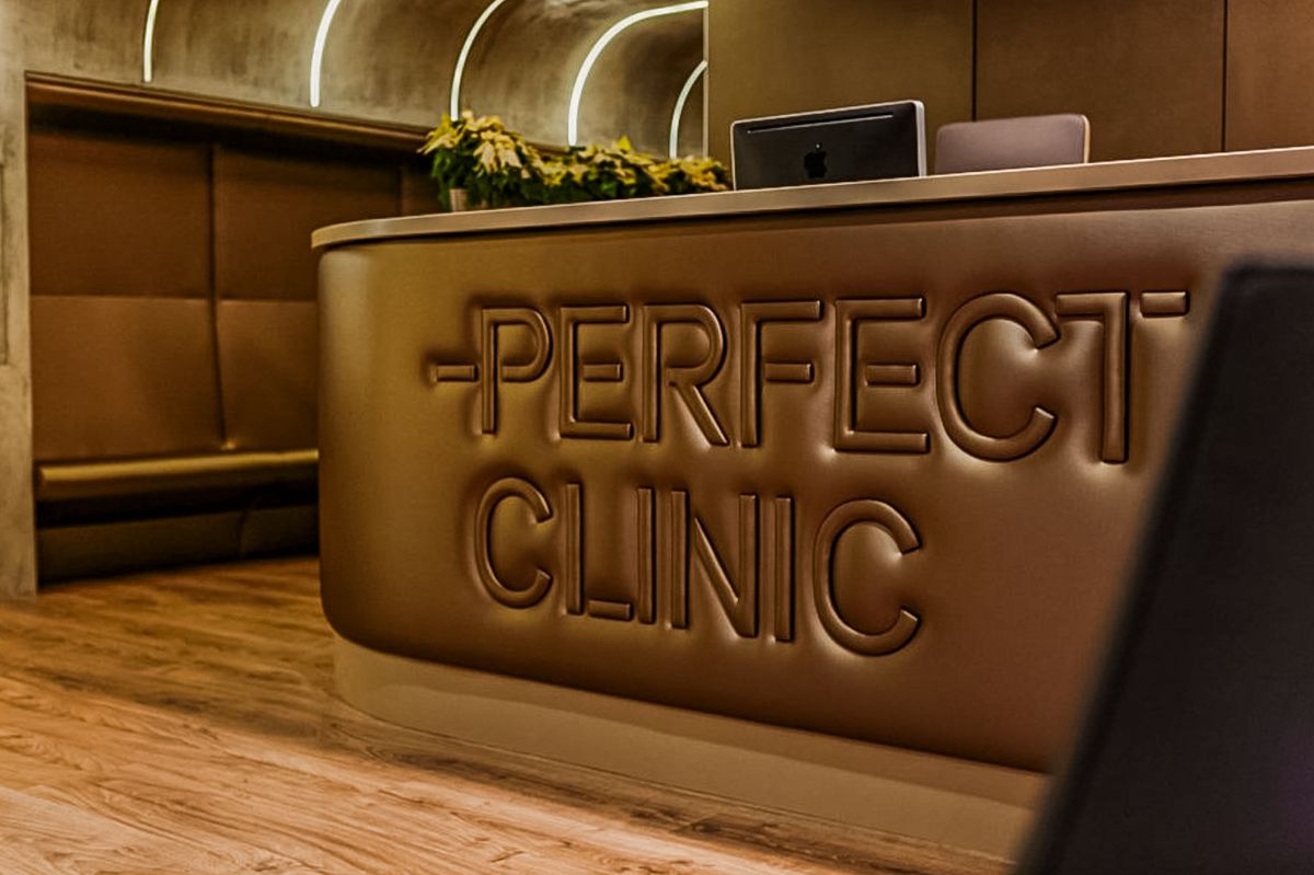 Perfect Clinic Praha. Největší pobočka Perfect Clinic funguje od roku 2010. Nabízí špičkové zázemí pro všechny typy estetických zákroků, diskrétní prostředí a péči týmu uznávaných odborníků.
